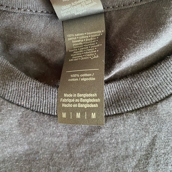 NEW-Gildan Men's Size M Guitar Lake Reflections  Acoustic Guitar Black T-Shirt - Picture 8 of 9